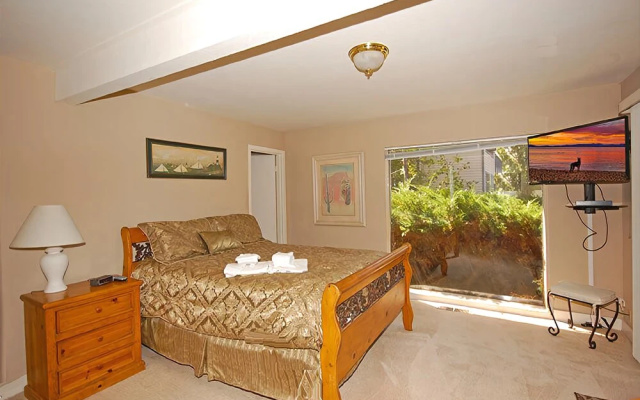 384 Beach Drive 4 Bedroom Home