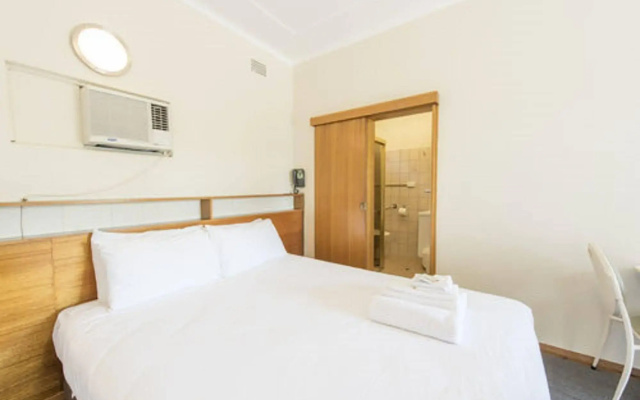 Gosford Inn Motel