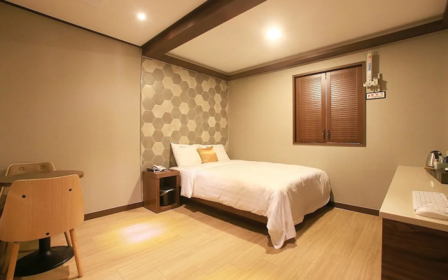 Suyu Young Hotel