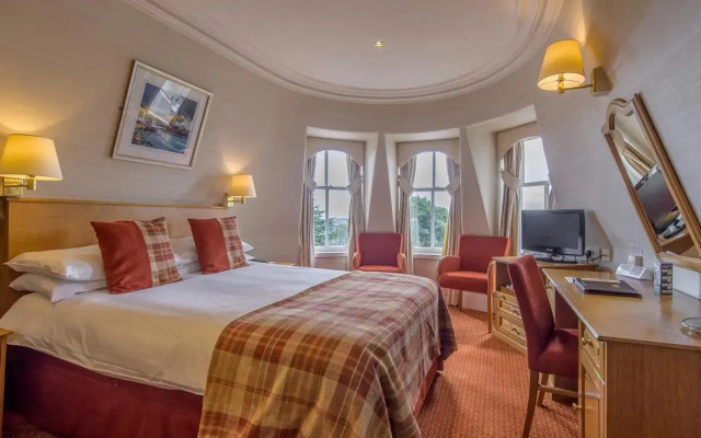 Atholl Hotel