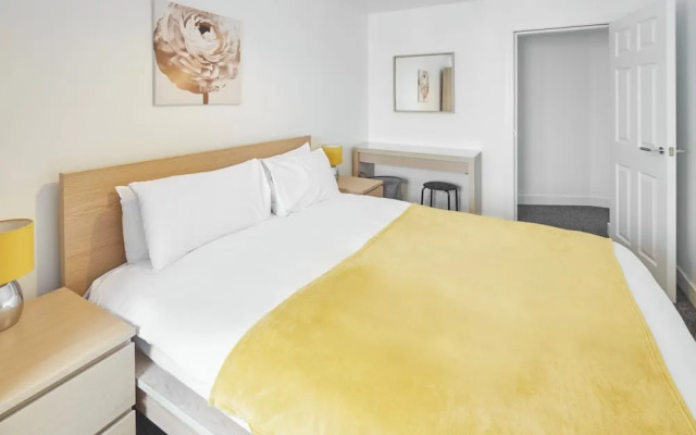 Host   Stay   Apartment 6  Skinningrove