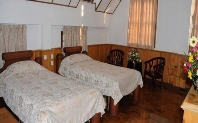 Hillock Villa