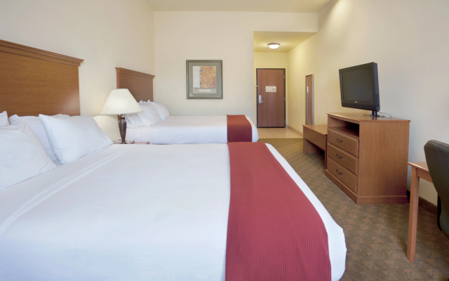 Holiday Inn Express & Suites Zapata by IHG