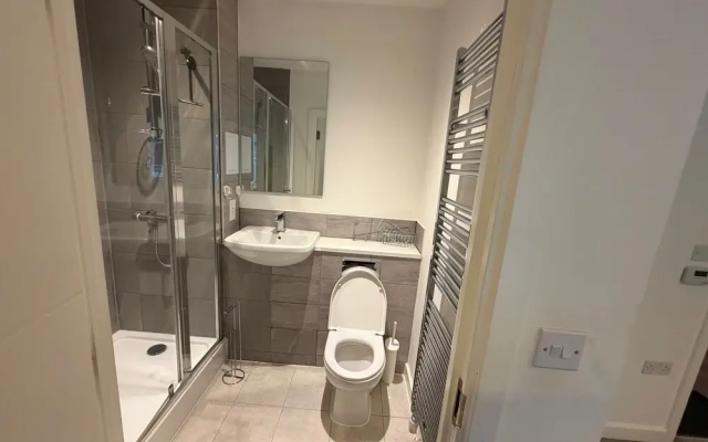 Cosy London Apartment Near River Thames