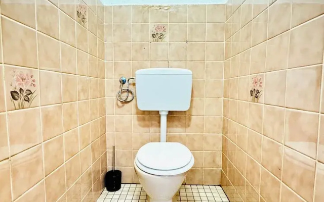 Cozy 2 Room Stay for 5 Near Stadthalle