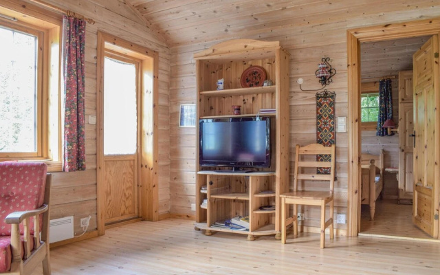 Beautiful Home in Olden With 3 Bedrooms and Wifi