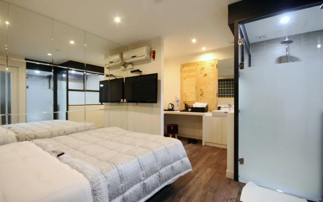 Busan Songjeong Gem 2