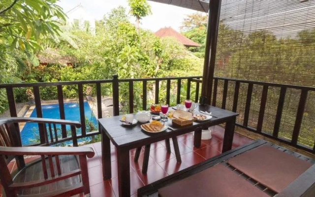 Tropical Bali Hotel
