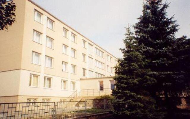 Отель Naramowice Польша, Познань - отзывы, цены и фото номеров - забронировать отель Naramowice онлайн вид на фасад