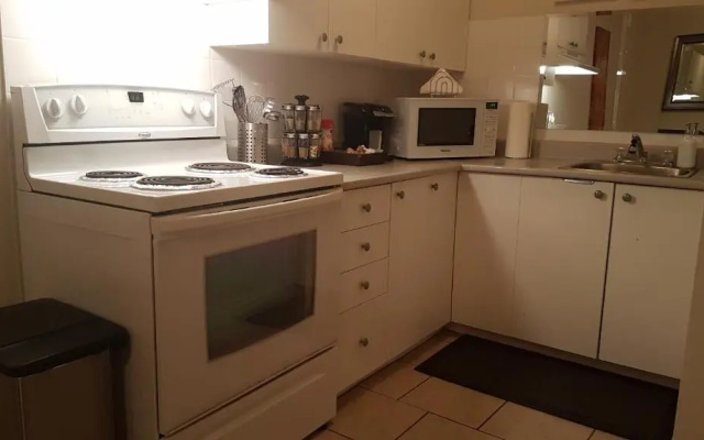 Three-Bedroom Apartment Sweet #6 by Amazing Property Rentals