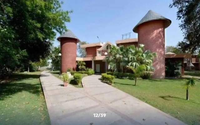 Dabchick Tourist Resort