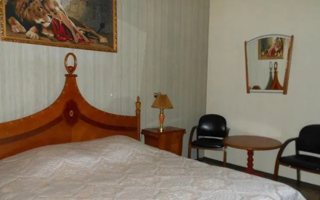 Меблированные комнаты Savoy-L