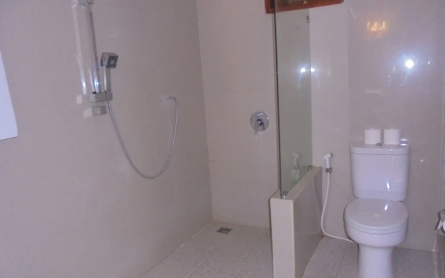 Arya Amed Beach Resort and Dive Center