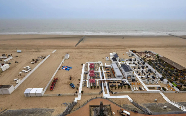 Tasteful apartment in Blankenberge with balcony