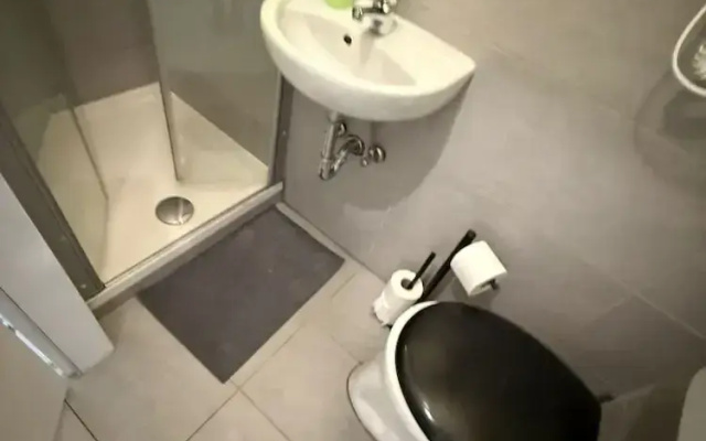 Value 1BR Apt Close to Westbahnhof
