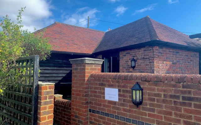 The Estate - 11 Bed - Sleeps 22 - Private Garden