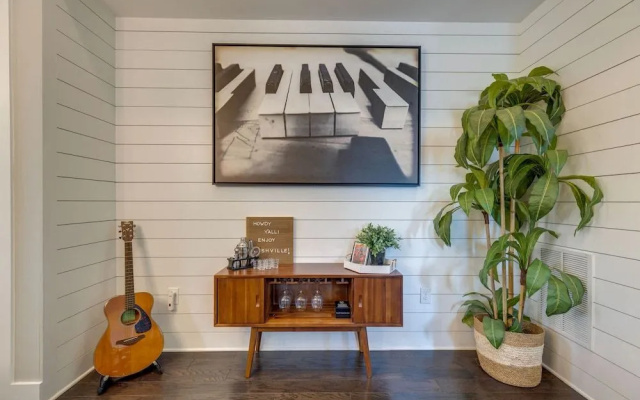 Record Retreat