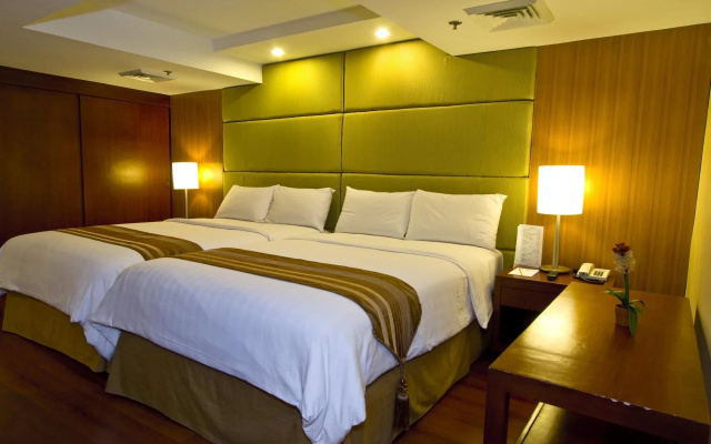 Crown Regency Hotel and Towers