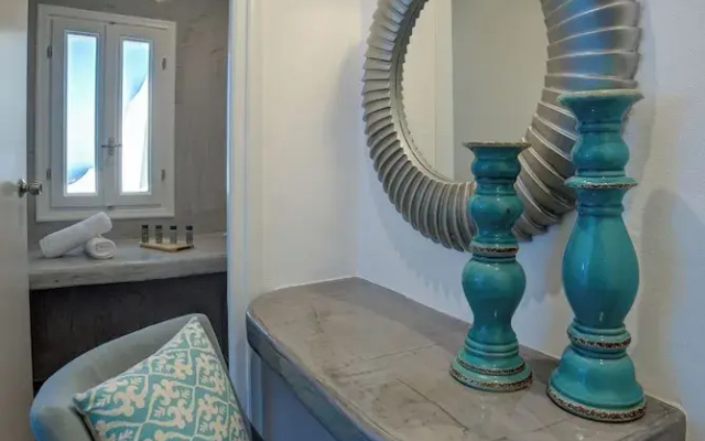 Remvi Suites