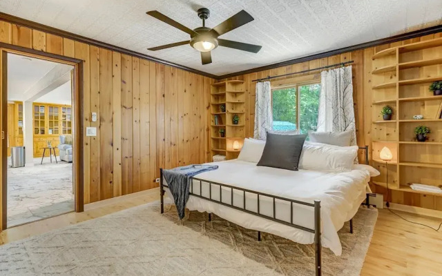 4925 Pike Unit1