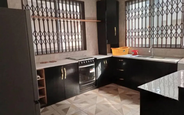 Captivating 3-bed House in Accra