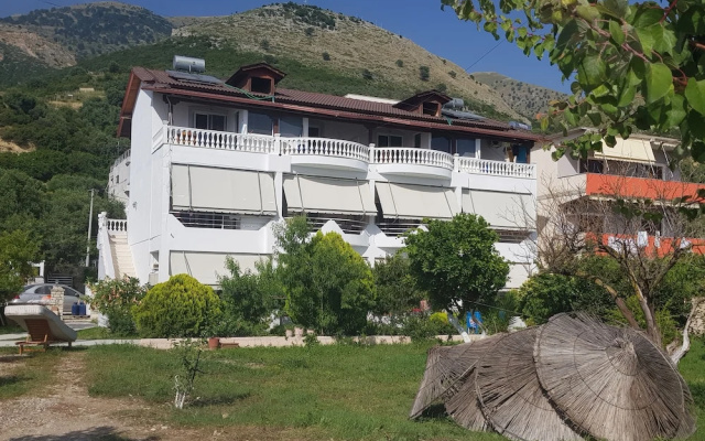 Kevi Apartments