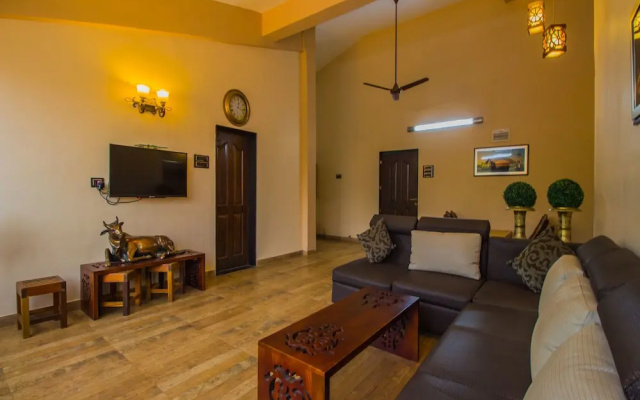 OYO 13050 Home 3BHK Siolim