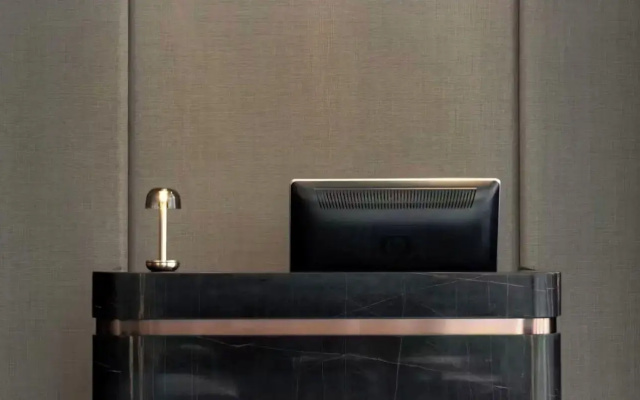 WAKE Concept Hotel