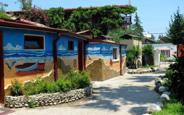 Отель Erendiz Kemer Resort вид на фасад