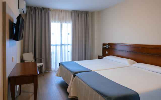 Port Europa Hotel