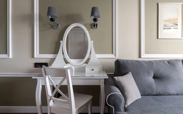 Apartments B. Sampsonievsky 4-6