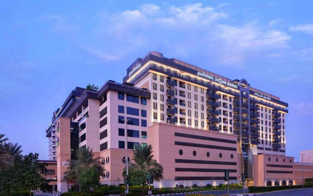 Отель Pullman Dubai Creek City Centre Residences вид на фасад