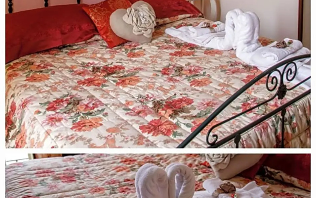 Parthenope's Home