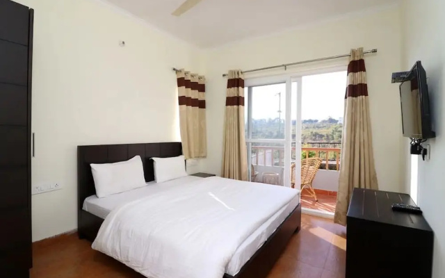 Luxury Suites overlooking lake at Naukuchiatal Nainital