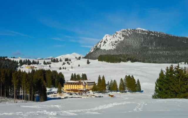 Hotel Vezzena