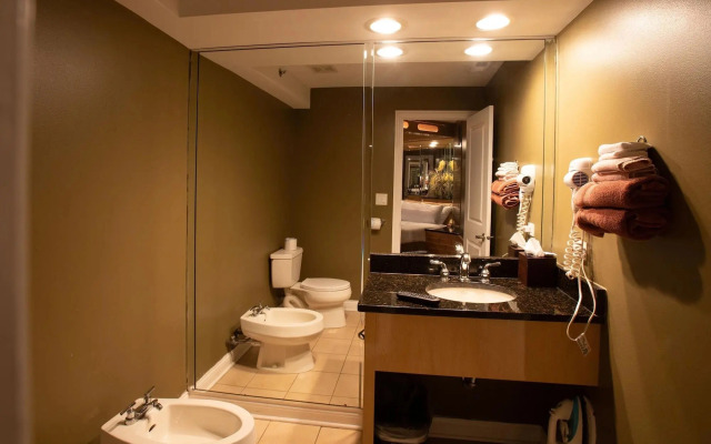 The Champagne Lodge & Luxury Suites