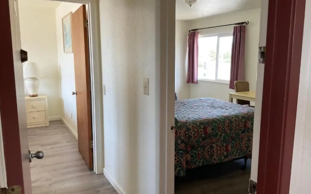 Front Street Inn