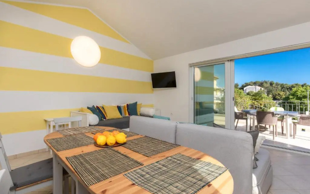 Apartment PORTAPISANA just 50m from the beach