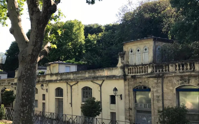 Simone House