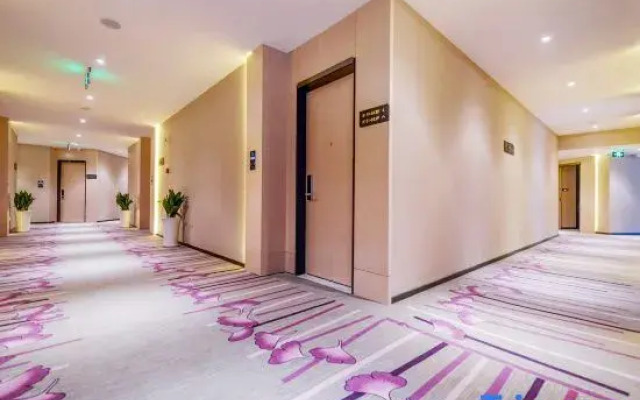 Lu Qi Hotels