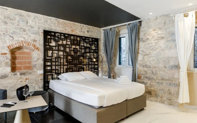 Palace Luxury Room