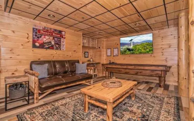 Roaring Fork Lodge