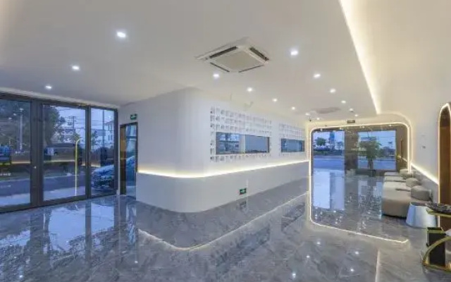 Yagangwan Four Seasons Hotel (Shanghai No.9 People's Hospital Fengcheng)