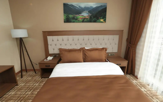 Grand Mela Hotel