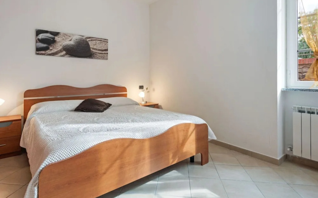 Simplistic Holiday Home in Moneglia With Garden