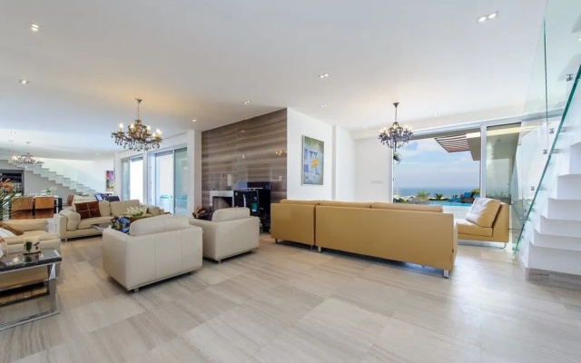 Bay View Villa
