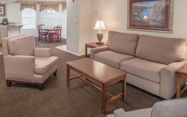 The Suites at Fall Creek
