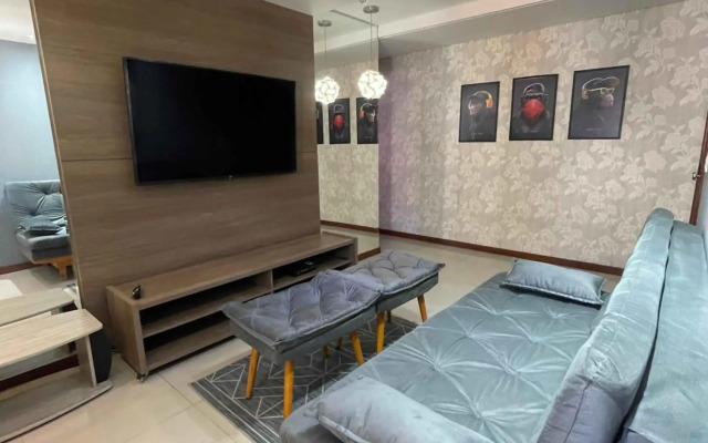 Apartamento c/estacionamento, próximo ao Shopping