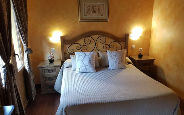 Hostal Segovia