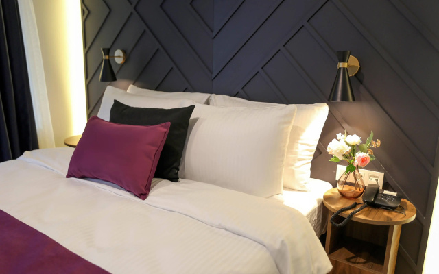 The Roomy Hotel ?i?li